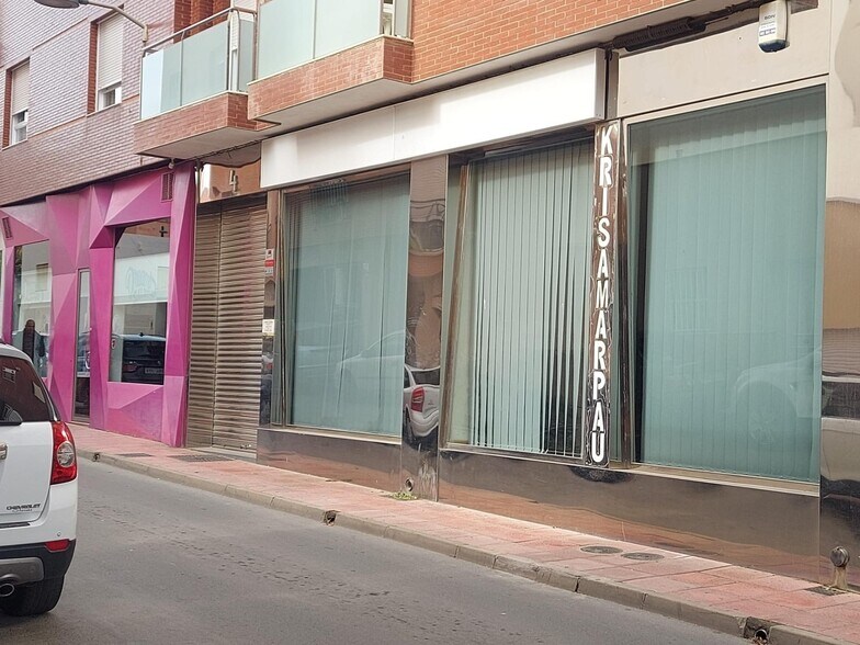 Local commercial dans El Ejido, Almería à vendre - Photo de l’immeuble – Image 2 sur 17