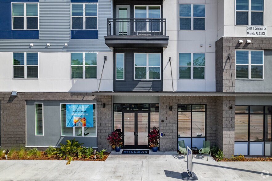 1647 E Colonial Dr, Orlando, FL à vendre - Photo de l’immeuble – Image 2 sur 60