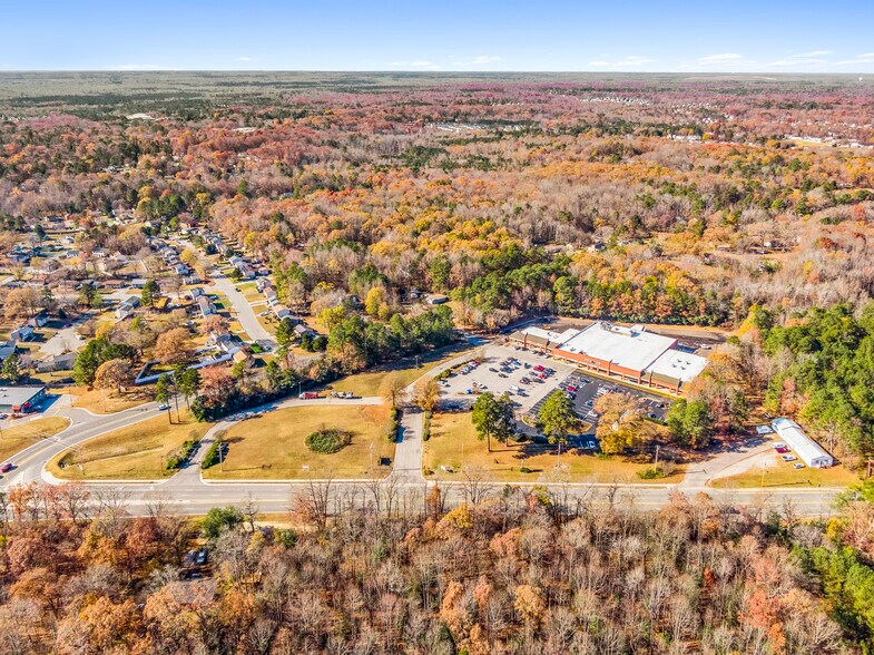 15700-15702 Jefferson Davis Hwy, Colonial Heights, VA à vendre - Photo de l’immeuble – Image 1 sur 5