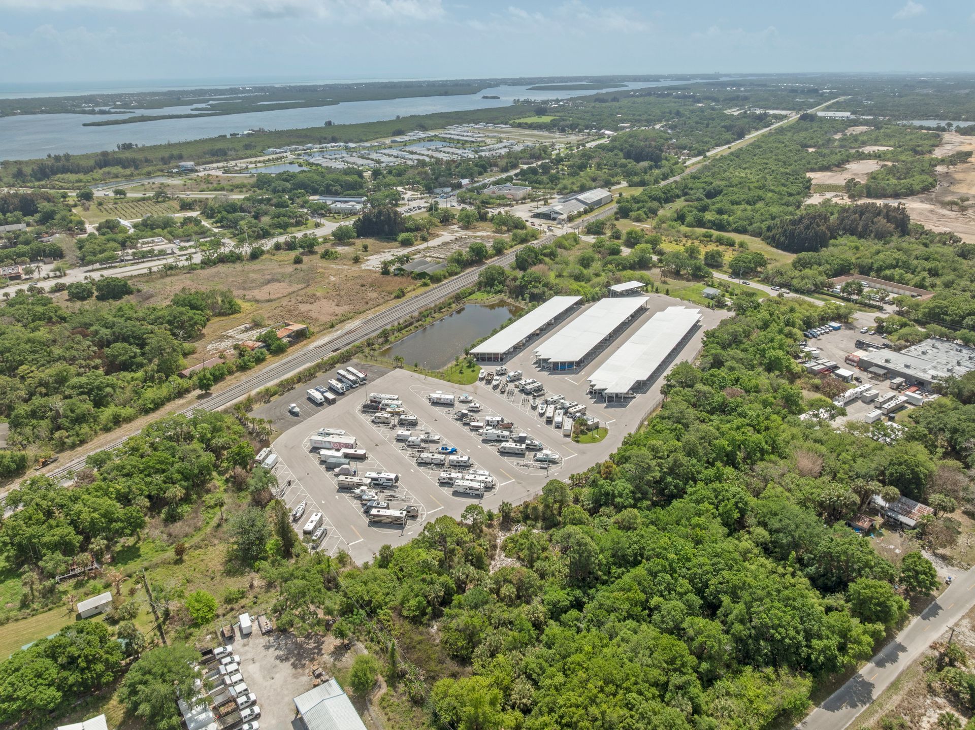 5300 85th St, Vero Beach, FL à vendre Photo principale– Image 1 sur 12