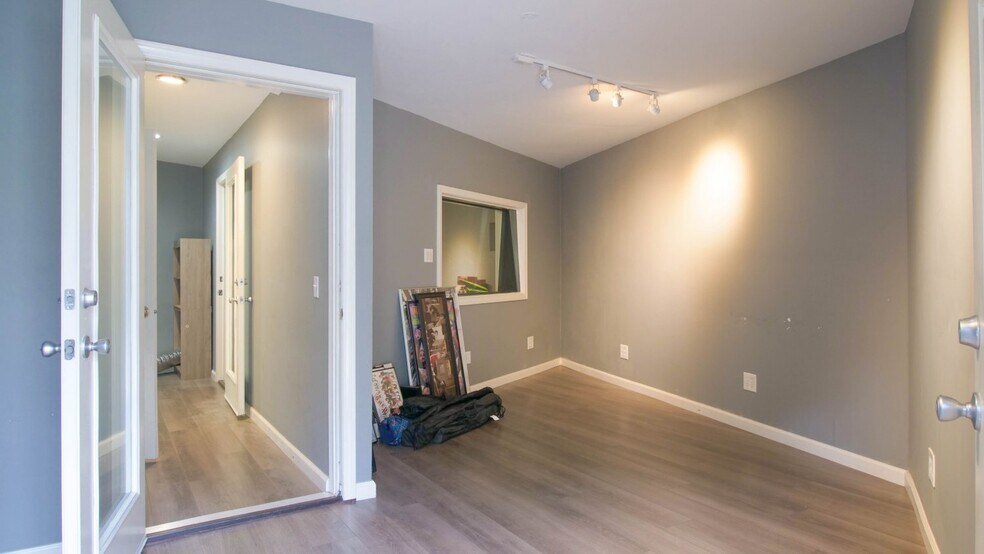 7161 Foothill Blvd, Tujunga, CA à vendre - Photo de l’immeuble – Image 2 sur 46