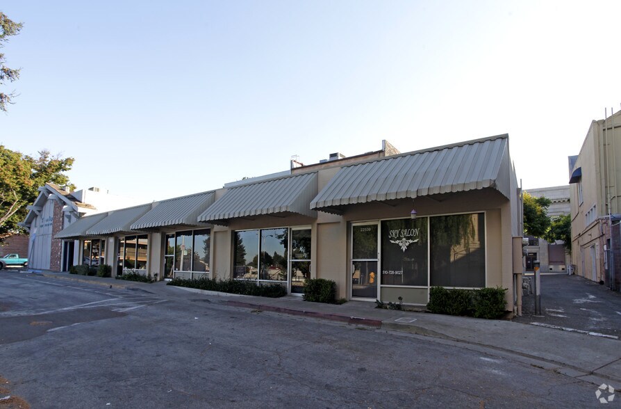 22531-22539 Main St, Hayward, CA à vendre - Photo principale – Image 1 sur 5