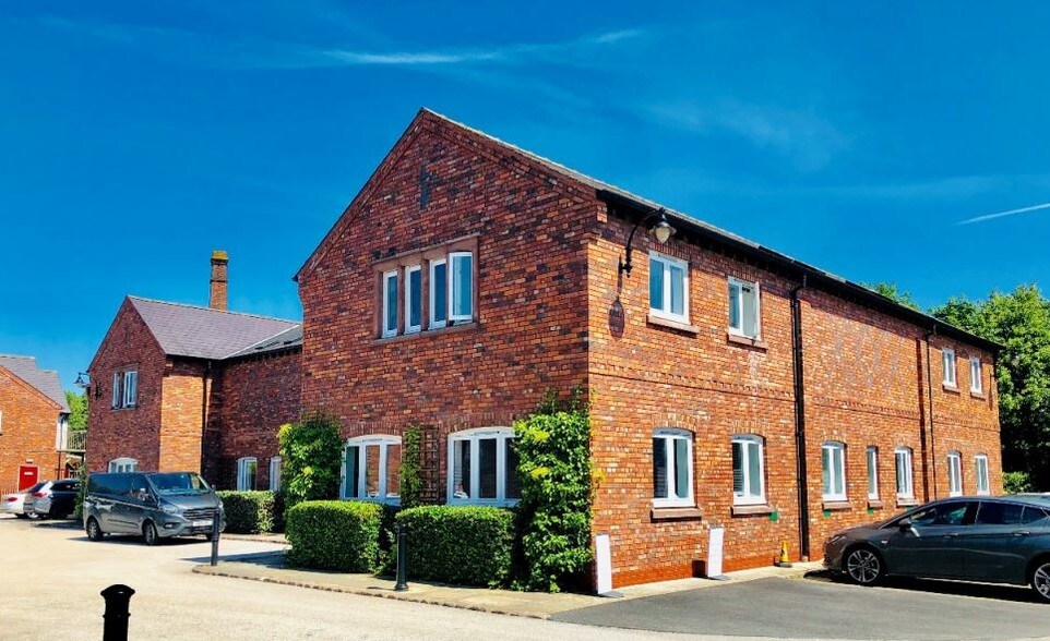 Park Ln, Pulford à louer - Photo de l’immeuble – Image 1 sur 5
