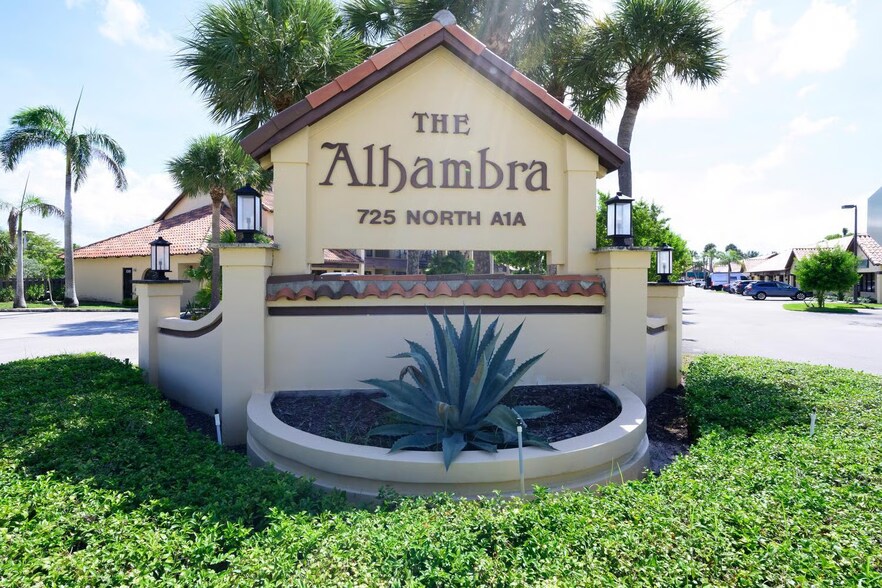 725 N A1A, Jupiter, FL à louer - Photo de l’immeuble – Image 1 sur 17