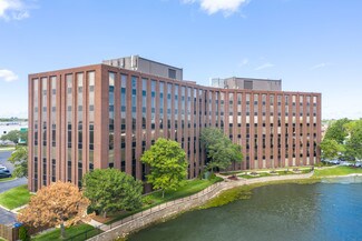 Plus de détails pour 1699 Wall St, Mount Prospect, IL - Différents types d’espaces à louer
