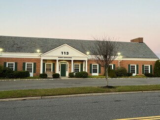 Plus de détails pour 113 Crossways Park Dr, Woodbury, NY - Local d'activités à louer
