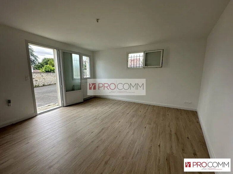 Local commercial dans Chartres à louer - Photo intérieure – Image 3 sur 6