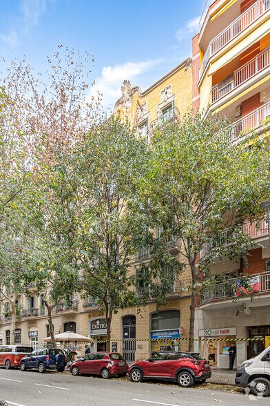Local commercial dans Barcelone, Barcelona à louer - Photo principale – Image 1 sur 1