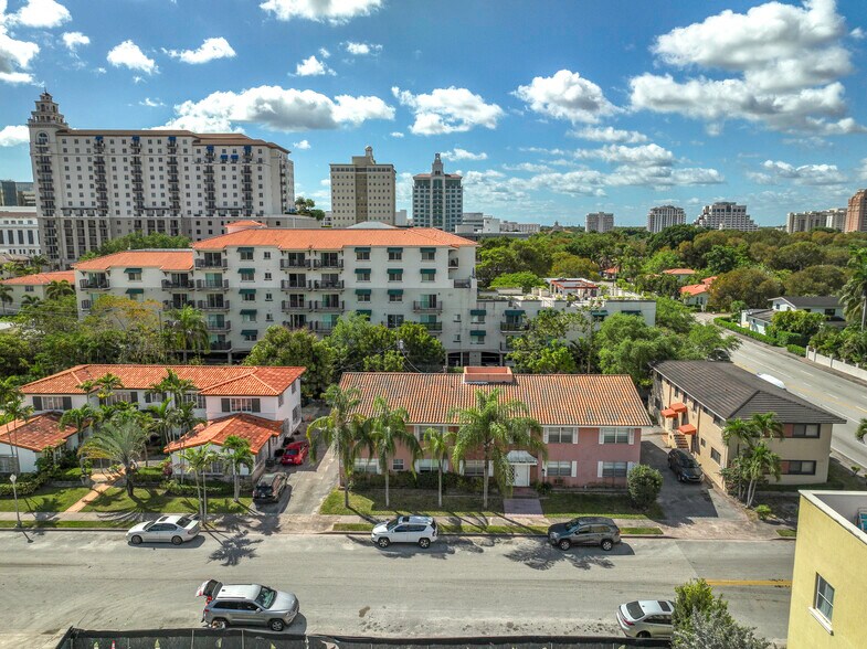 330 Madeira Ave, Coral Gables, FL à vendre - Aérien – Image 2 sur 8