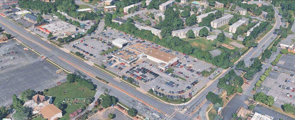 8100 Annapolis Rd, Hyattsville, MD à vendre - Photo de l’immeuble – Image 1 sur 4