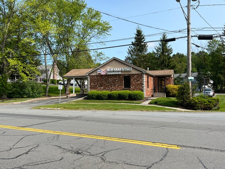 390 NY-52, Woodbourne, NY à vendre - Photo de l’immeuble – Image 3 sur 11