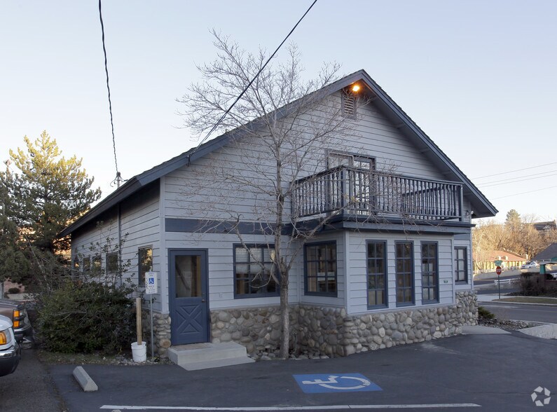 1001 Jones St, Reno, NV à louer - Photo de l’immeuble – Image 2 sur 47
