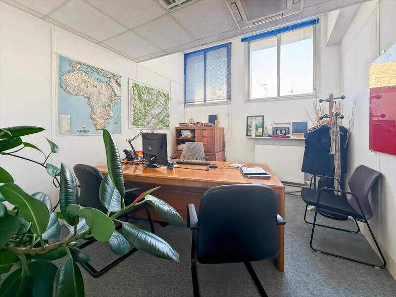 Bureau dans Paris à louer - Photo de l’immeuble – Image 3 sur 8