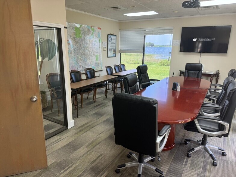 564 N Semoran Blvd, Orlando, FL à vendre - Photo de l’immeuble – Image 2 sur 5