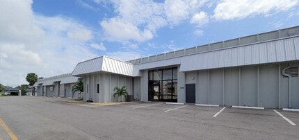 2696 NW 31st Ave, Lauderdale Lakes, FL à louer Photo de l’immeuble– Image 1 sur 2