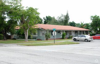 Plus de détails pour 211-213 NE 89th St, El Portal, FL - Bureau/Médical à louer