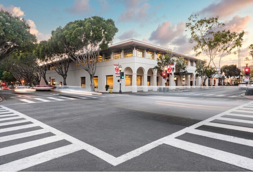 1001 State St, Santa Barbara, CA à vendre - Photo de l’immeuble – Image 2 sur 10