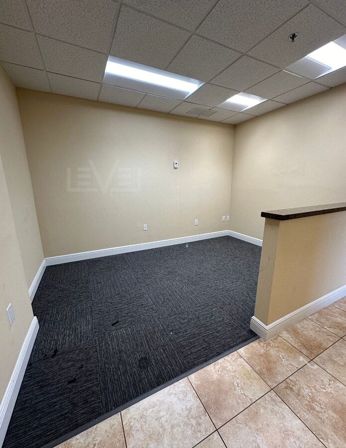 2455 E Sunrise Blvd, Fort Lauderdale, FL 33304 - Lot CU-5M, 5N -  - Photo intérieure - Image 1 of 7