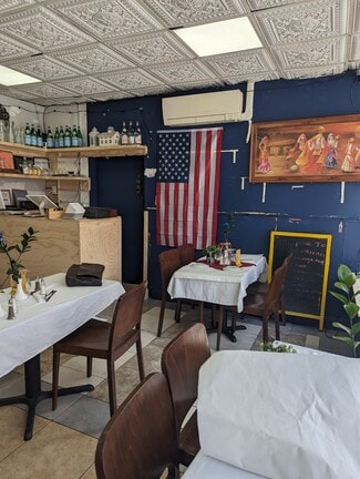 Plus de détails pour 726-728 Courtlandt Ave, Bronx, NY - Local commercial à louer