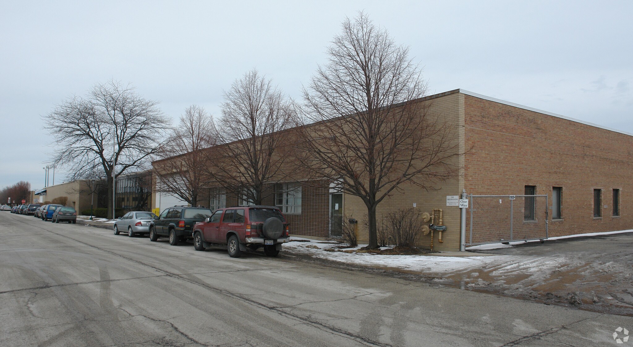 4525 S Tripp Ave, Chicago, IL à louer Photo de l’immeuble– Image 1 sur 8