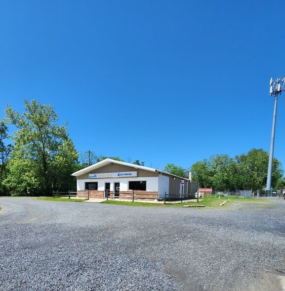 2127 US-206 Hwy, Southampton, NJ à louer - Photo principale – Image 1 sur 4