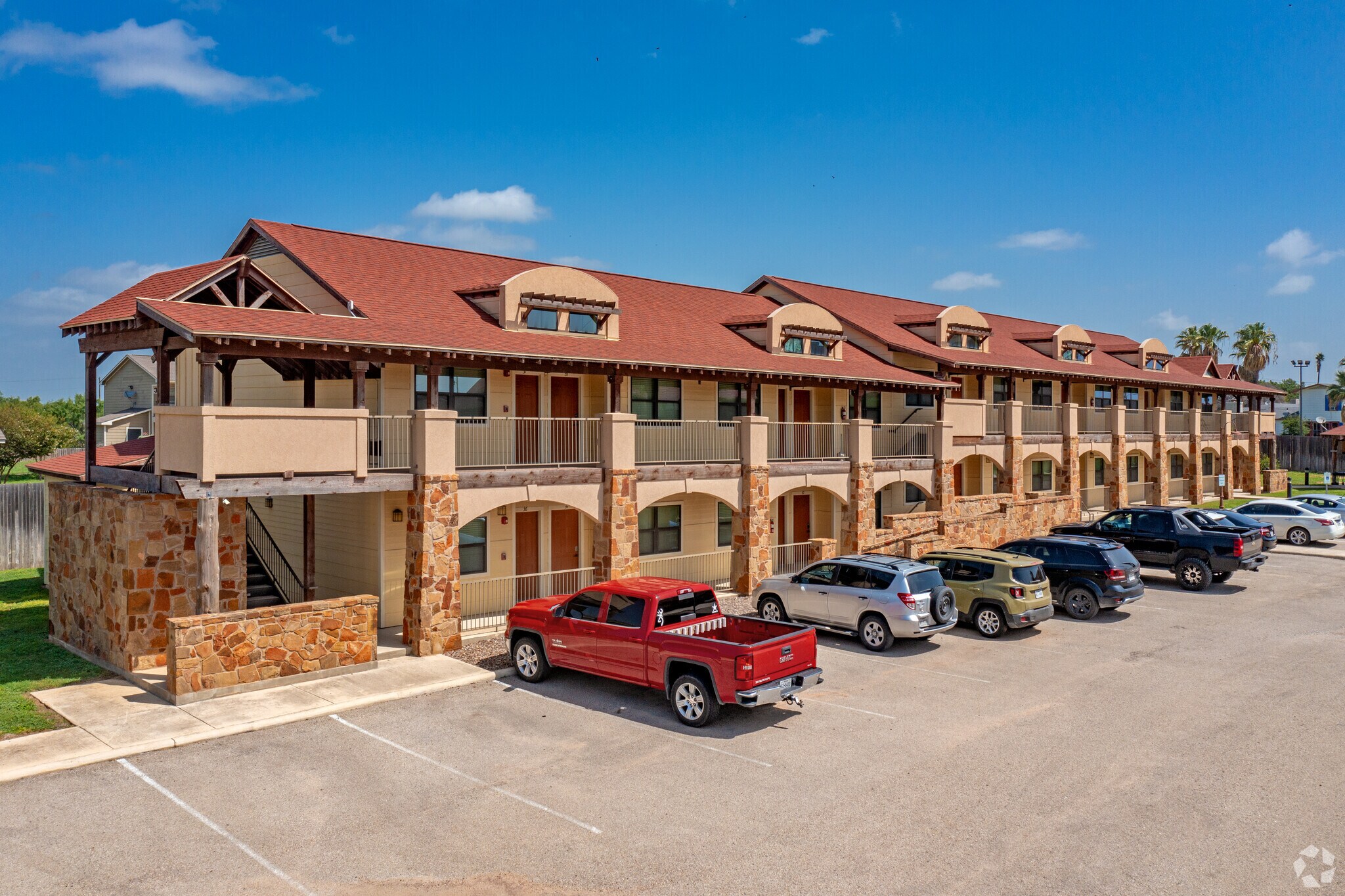 2420 N 1st St, Carrizo Springs, TX à vendre Photo principale– Image 1 sur 30