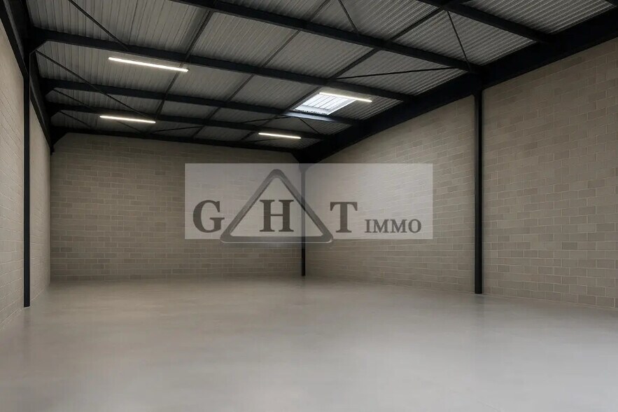 Industriel/Logistique dans Saint-Fargeau-Ponthierry à louer - Photo de l’immeuble – Image 3 sur 3