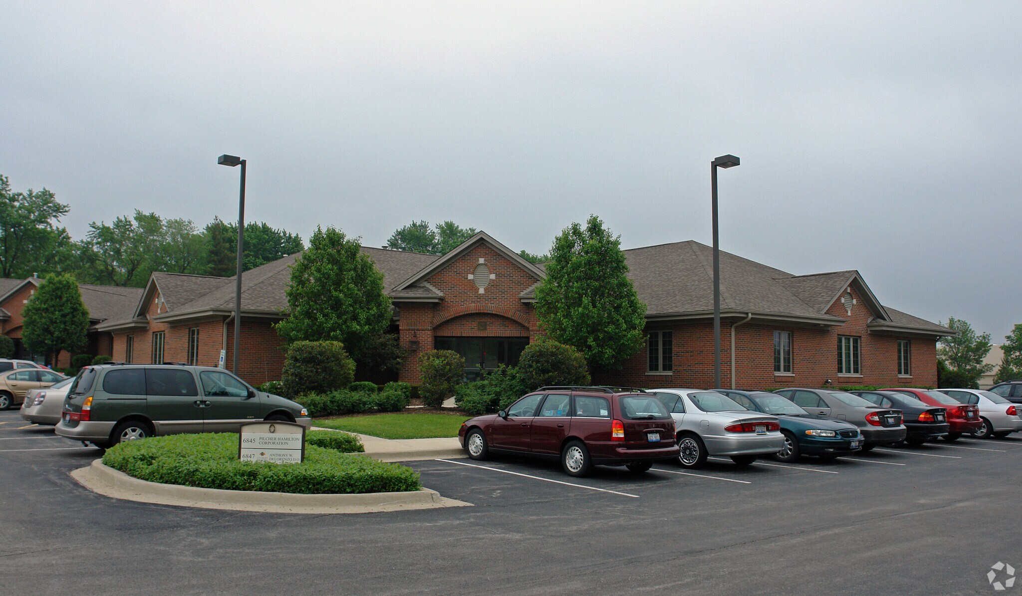 6845-6847 S Kingery Hwy, Willowbrook, IL à vendre Photo principale– Image 1 sur 3