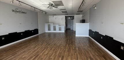 1402-1408 W 55th St, Countryside, IL à louer Photo intérieure– Image 1 sur 3