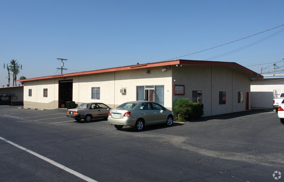 992 W 9th St, Upland, CA à louer - Photo de l’immeuble – Image 2 sur 13