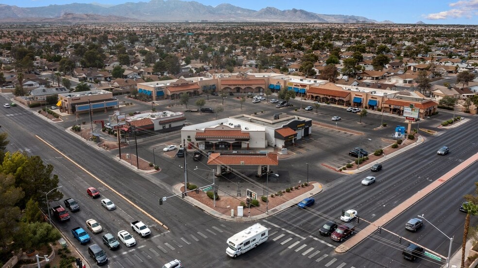 4811-4897 S Rainbow Blvd, Las Vegas, NV à louer - Photo de l’immeuble – Image 2 sur 8
