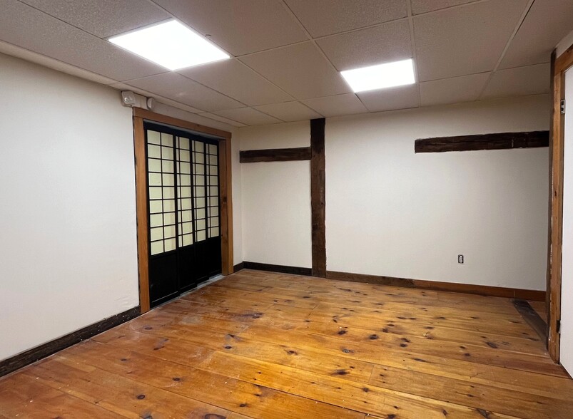103 Five Star Ln, East Stroudsburg, PA à louer - Photo de l’immeuble – Image 3 sur 7