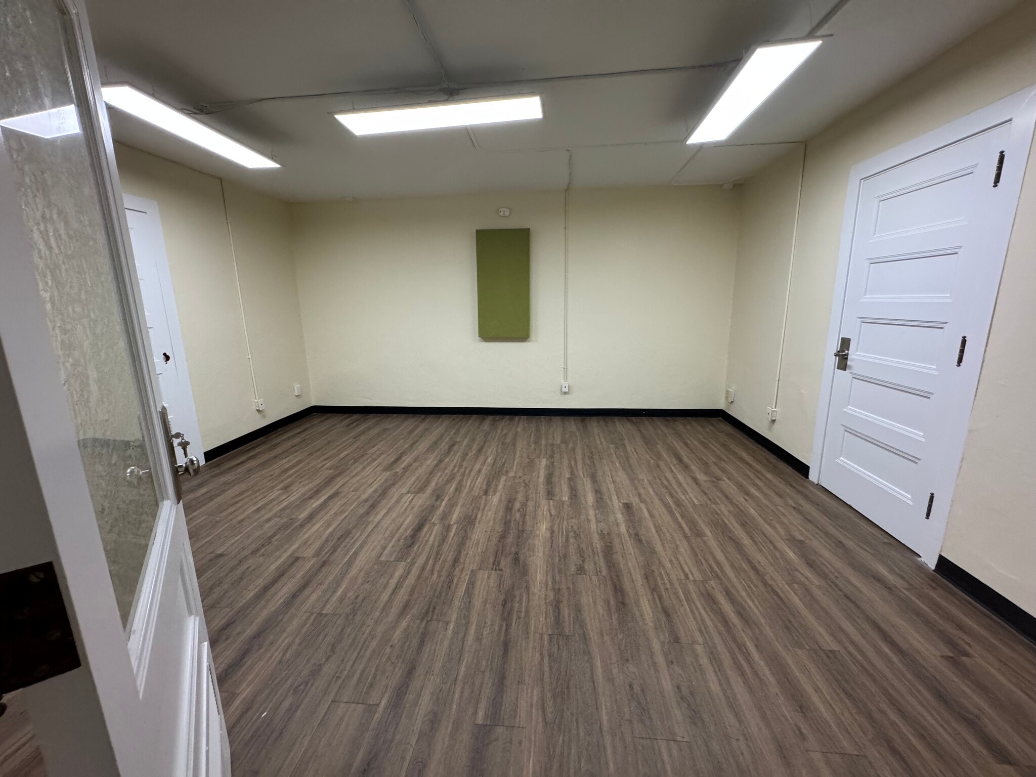 221 E Van Buren Ave, Harlingen, TX à louer Photo intérieure– Image 1 sur 3