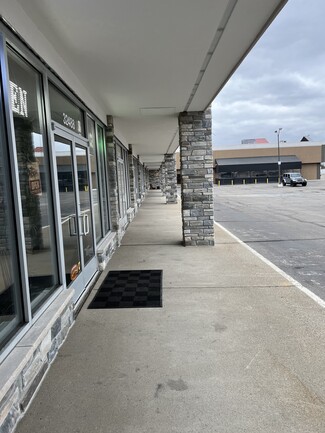 Plus de détails pour 32476-32490 Gratiot Ave, Roseville, MI - Local commercial à louer