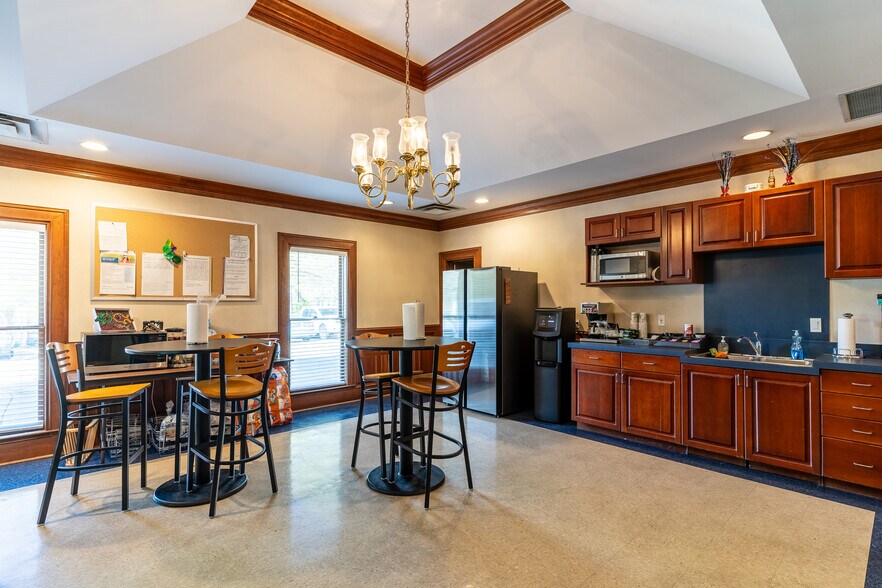 3495 Holcomb Bridge Rd, Peachtree Corners, GA à vendre - Photo intérieure – Image 2 sur 16
