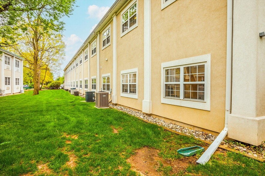 215-236 Bridge St, Metuchen, NJ à vendre - Photo intérieure – Image 3 sur 5
