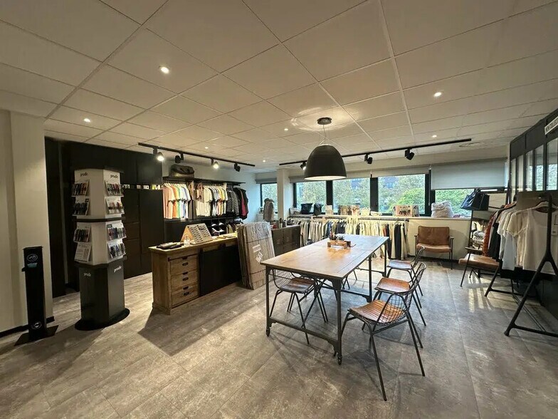 Bureau dans Schiltigheim à louer - Photo de l’immeuble – Image 2 sur 6