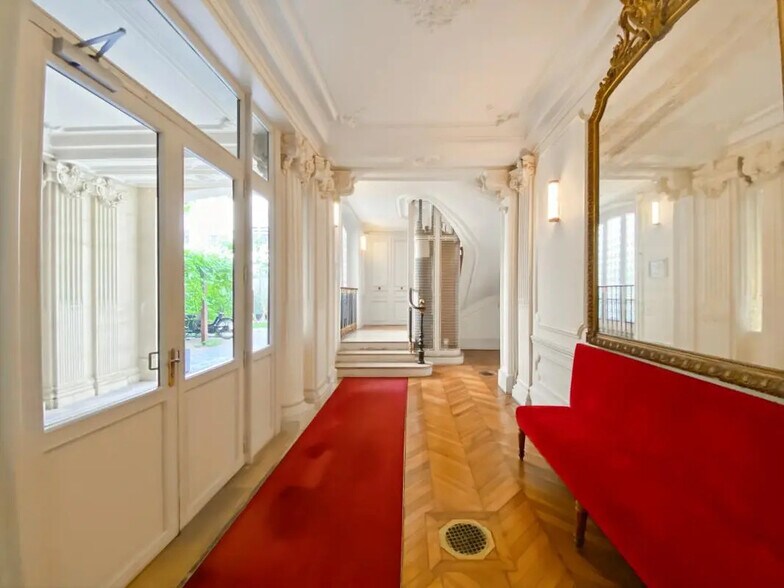 Bureau dans Paris à louer - Photo de l’immeuble – Image 3 sur 8