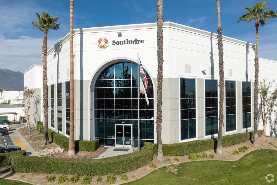 9199 Cleveland Ave, Rancho Cucamonga, CA à louer - Photo de l’immeuble – Image 1 sur 5