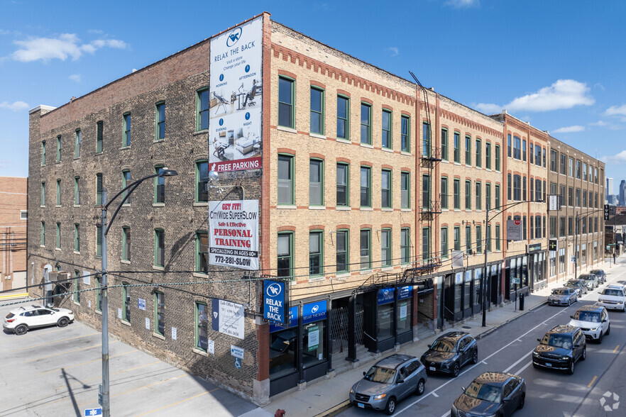 1925 N Clybourn Ave, Chicago, IL à louer - Photo de l’immeuble – Image 1 sur 12