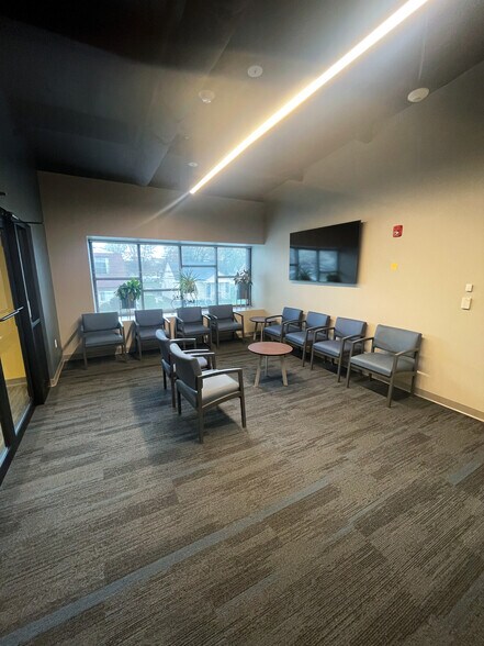 7400 Holabird Ave, Baltimore, MD à louer - Photo intérieure – Image 2 sur 7