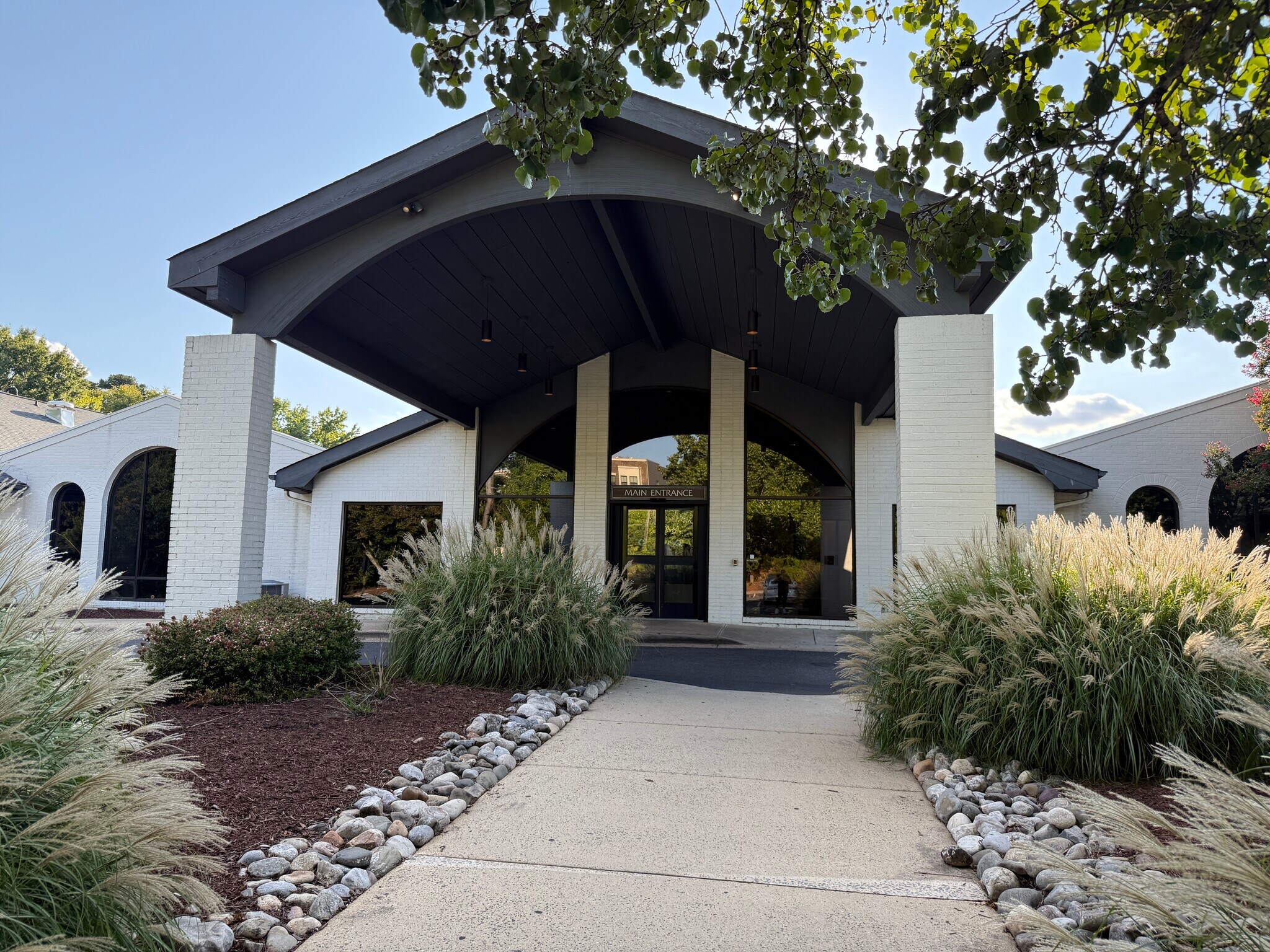 411-511 N Wendover Rd, Charlotte, NC à louer Photo principale– Image 1 sur 11