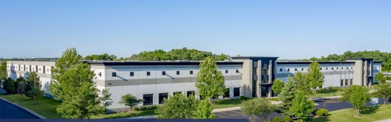 4659-4859 W Basswood Dr, Franklin, WI à louer - Photo de l’immeuble – Image 3 sur 4