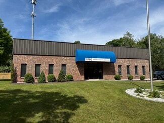 Plus de détails pour 17 Berkshire Rd, Newtown, CT - Bureau à louer