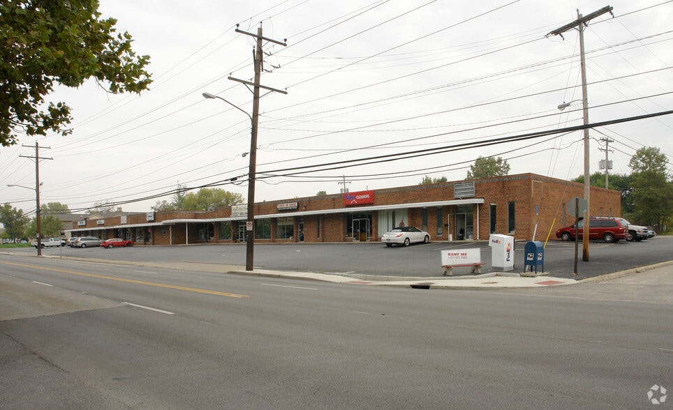 4544-4568 Indianola Ave, Columbus, OH à louer - Photo principale – Image 1 sur 3