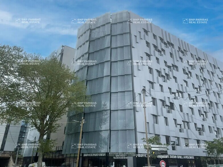 Bureau dans Lyon à louer - Photo de l’immeuble – Image 2 sur 46