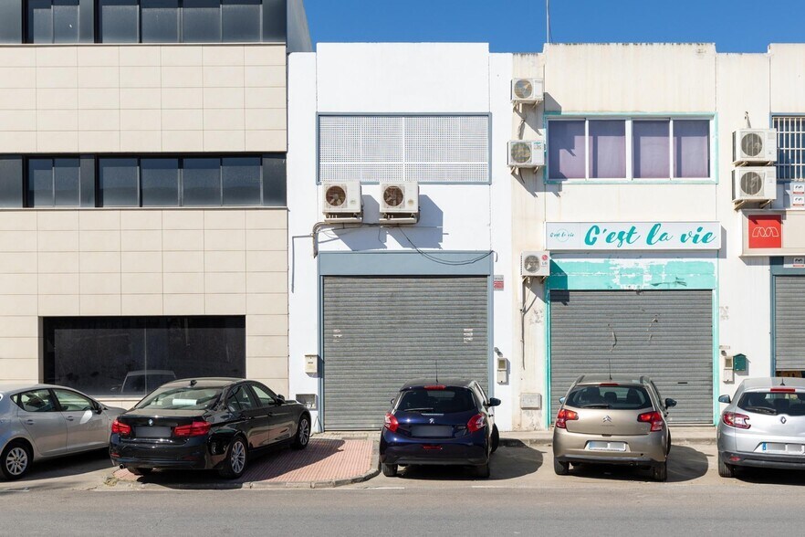 Local commercial dans Peligros à vendre - Photo de l’immeuble – Image 1 sur 28
