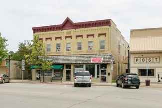 Plus de détails pour 126-130 S Main St, Mayville, WI - Bureau à louer