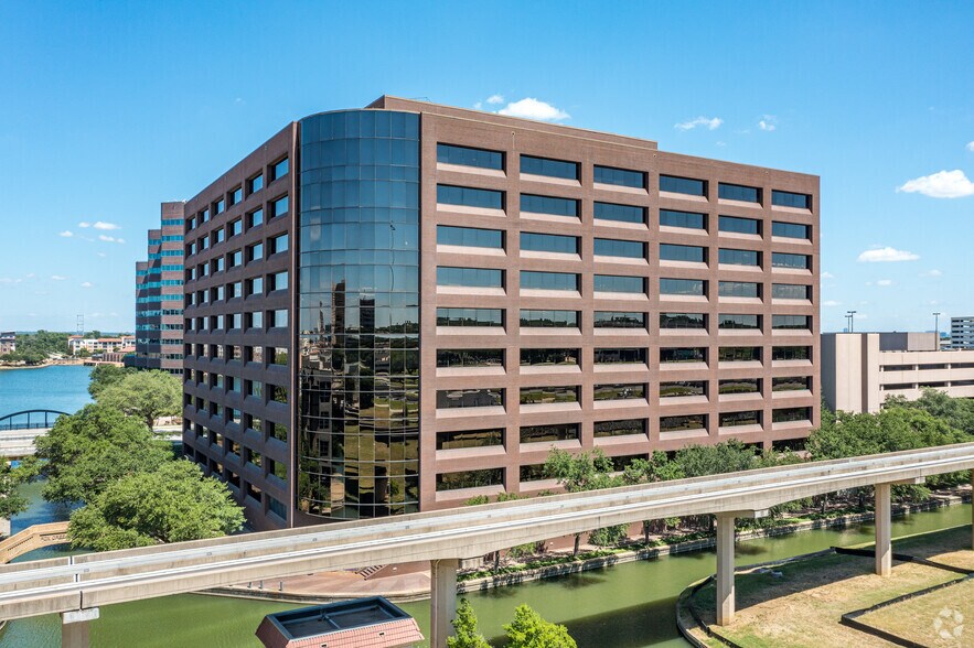400 E Las Colinas Blvd, Irving, TX à louer - Photo de l’immeuble – Image 1 sur 46