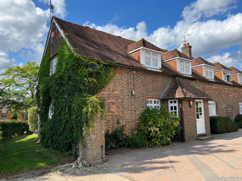 Warninglid Ln, Horsham à louer - Photo de l’immeuble – Image 1 sur 1